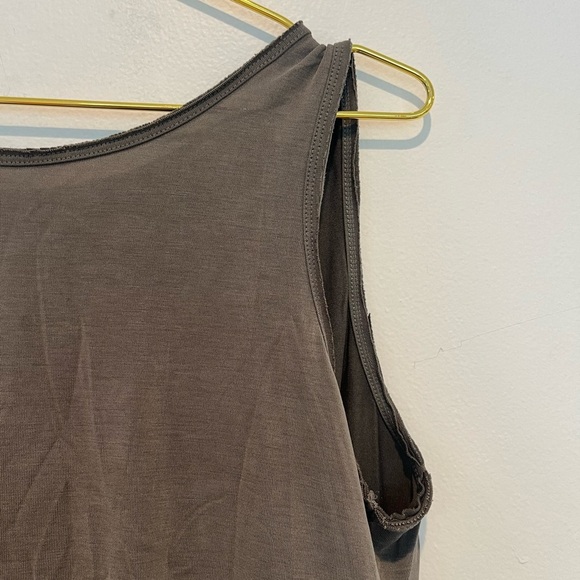 Tresics Luxe Loose Open Tank Top Size Medium - Picture 4 of 4